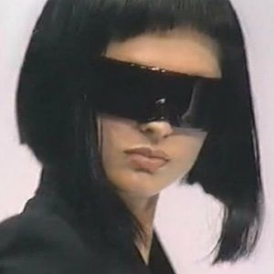 Meet your Posher, Sally